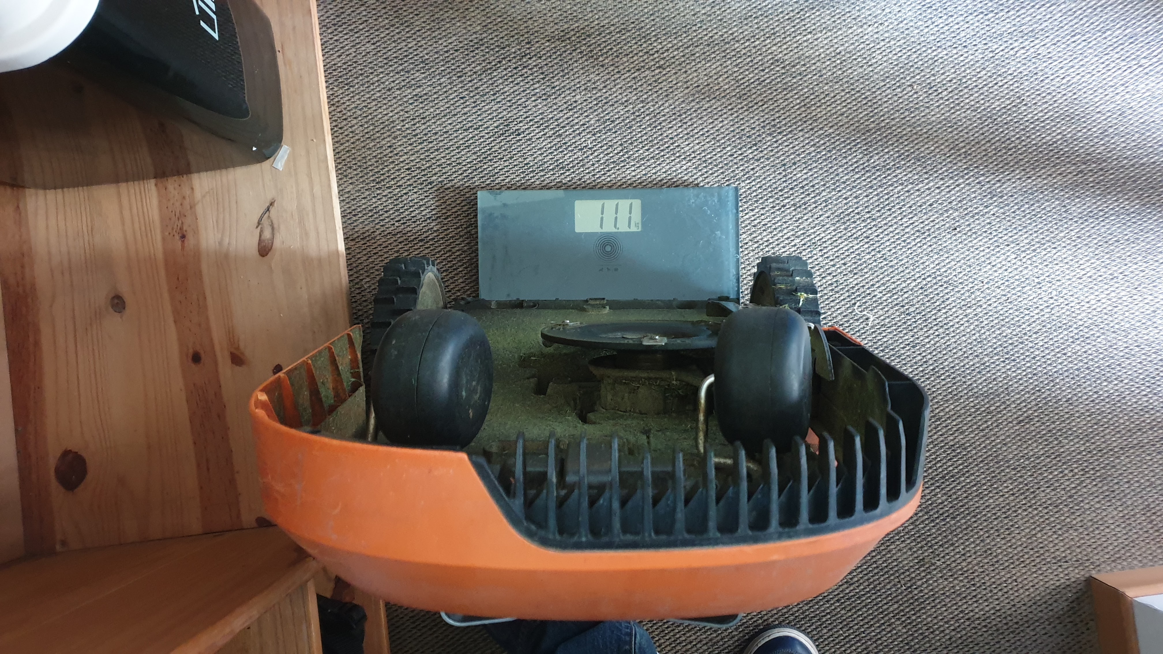 Weight of the Worx Landroid mower