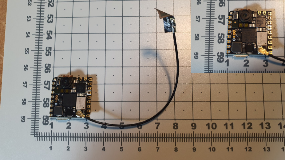 Photographie de la carte Arduino Nicla Vision utilisée pour la lecture des code QR